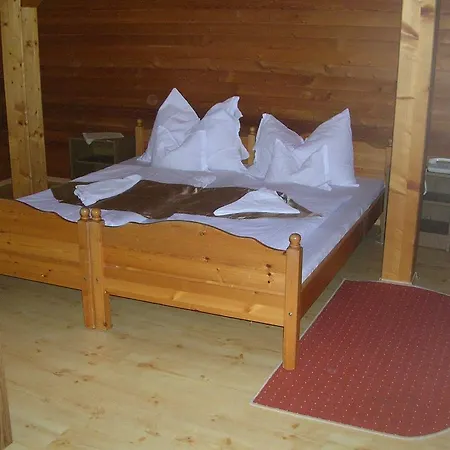 Bed & Breakfast Alpokalja Panzio Etterem Koszeg