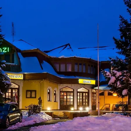 Alpokalja Panzio Etterem 2*