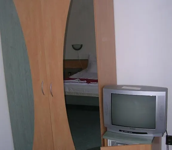 Alpokalja Panzio Etterem