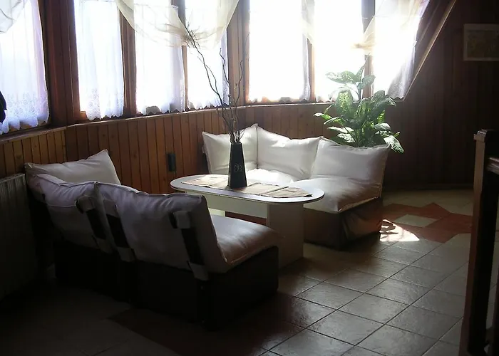 Alpokalja Panzio Etterem לינה וארוחת בוקר 2*