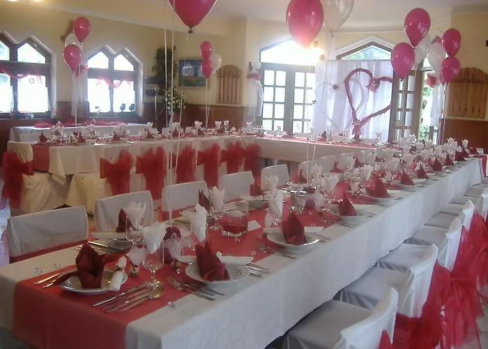 לינה וארוחת בוקר Alpokalja Panzio Etterem 2*